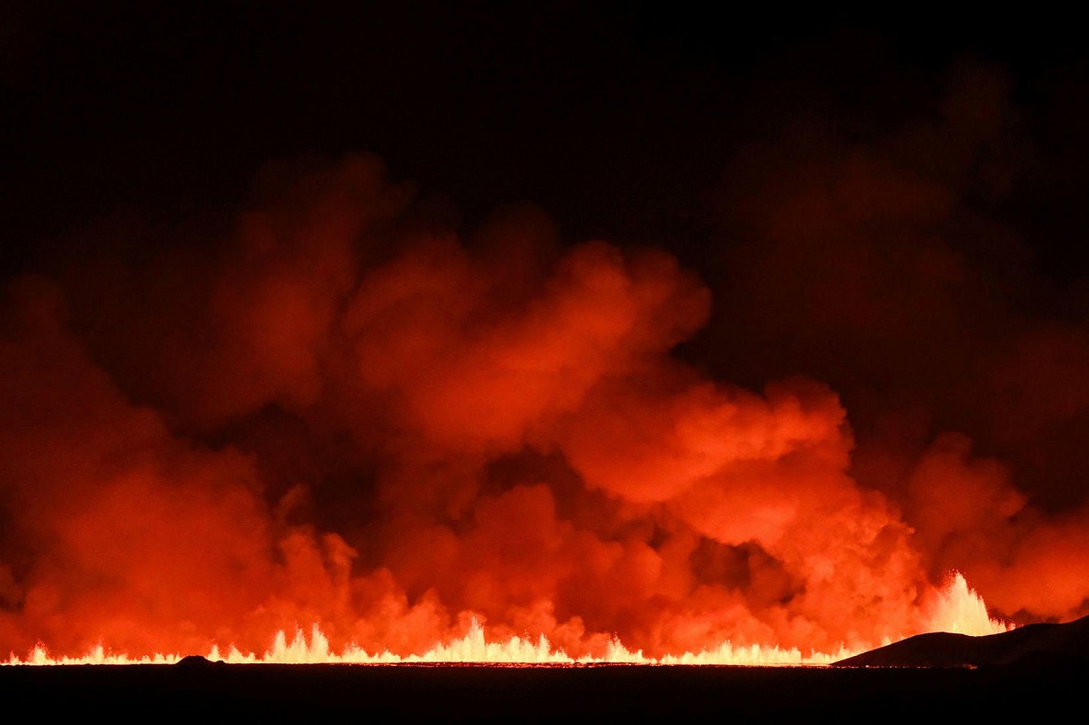 Islanda L Eruzione Del Vulcano A Nord Est Di Grindavik Il Video Open