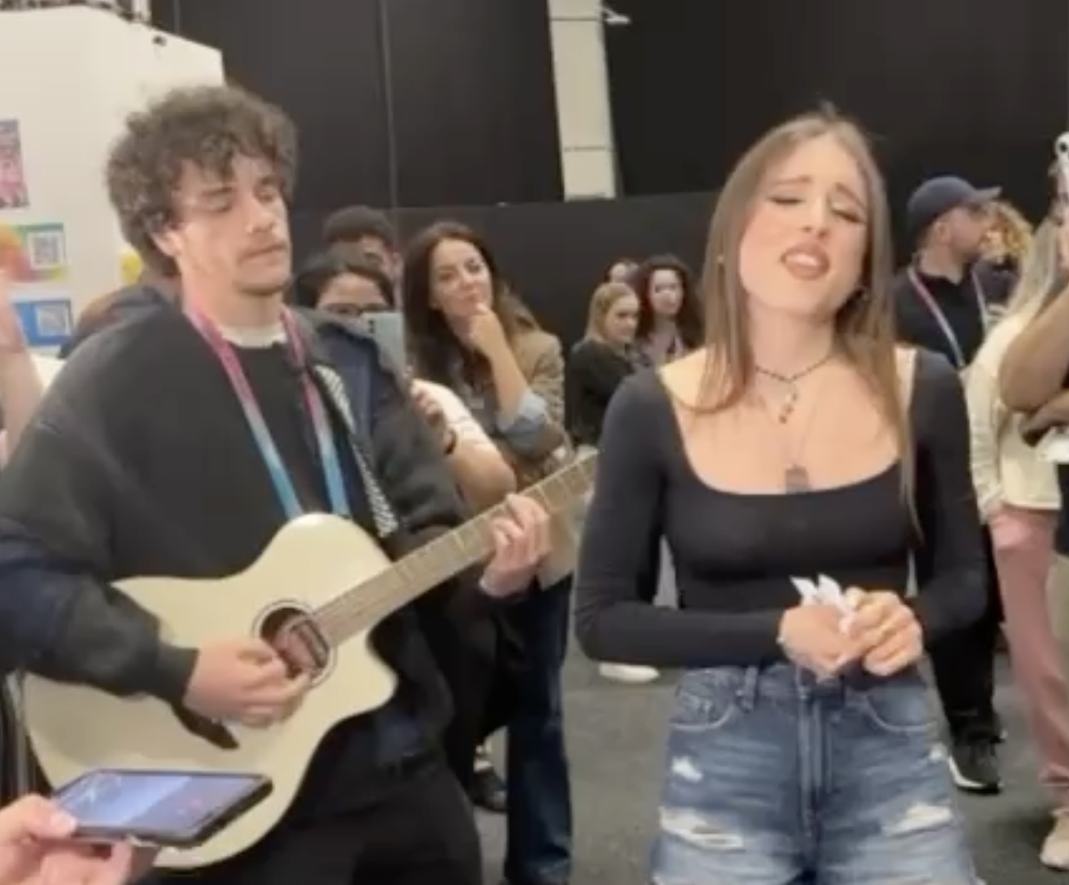 Angelina Mango Canta Imagine Prima Della Finale Dell Eurovision