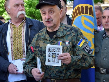 Quando la bufala dei francobolli nazisti in Ucraina colpisce l'onorevole foto 6