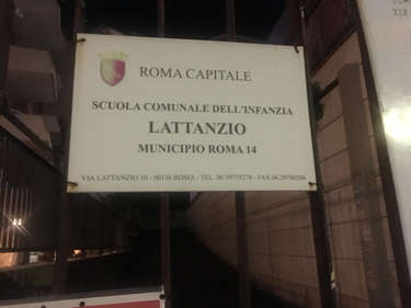 Rifiuti a Roma,  alcune scuole ancora sporche: è rischio caos foto 2