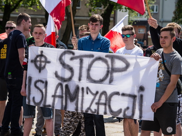 Ucciso il sindaco polacco che accoglieva i migranti: chi era Paweł Adamowicz foto 3