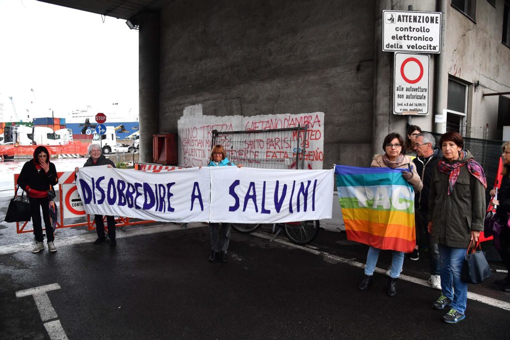 Manifestazione pacifista contro la Bahri Yanbu a Genova, 20 maggio 2019. Ansa/Luca Zennaro