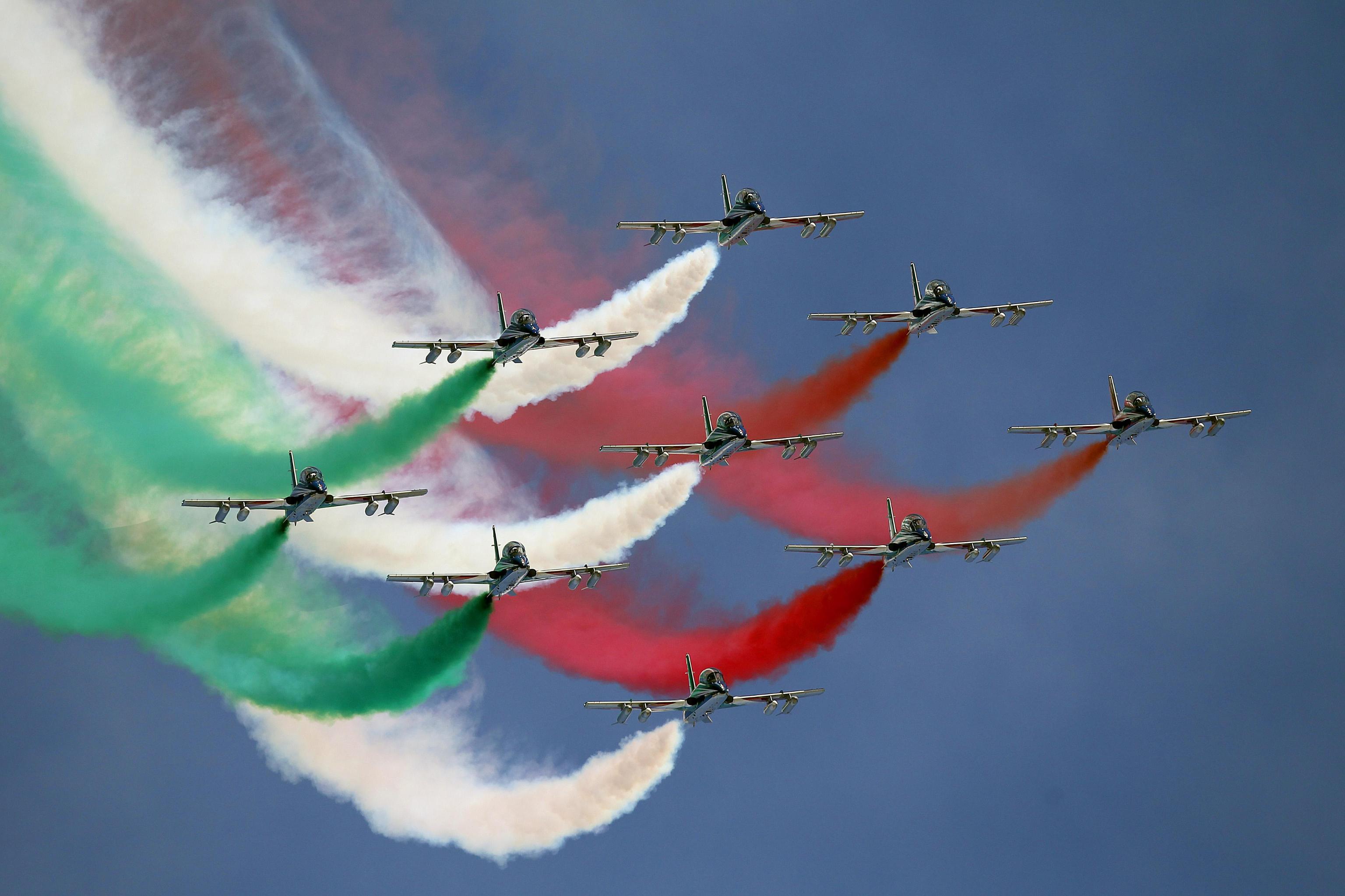 Italian Frecce Tricolori aerobatic team perform before the start of second run of the men's Giant Slalom race at the FIS Alpine Skiing World Cup event in Alta Badia, Italy, 16 December 2018. ANSA/ANDREA SOLERO