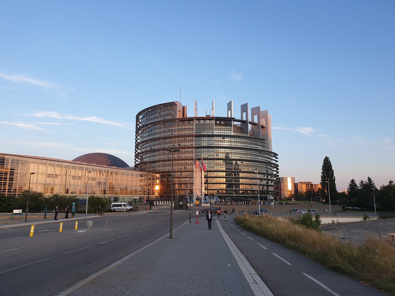 Quanto è giovane il Parlamento europeo? Il pianeta Ue raccontato da 4 deputati under 35