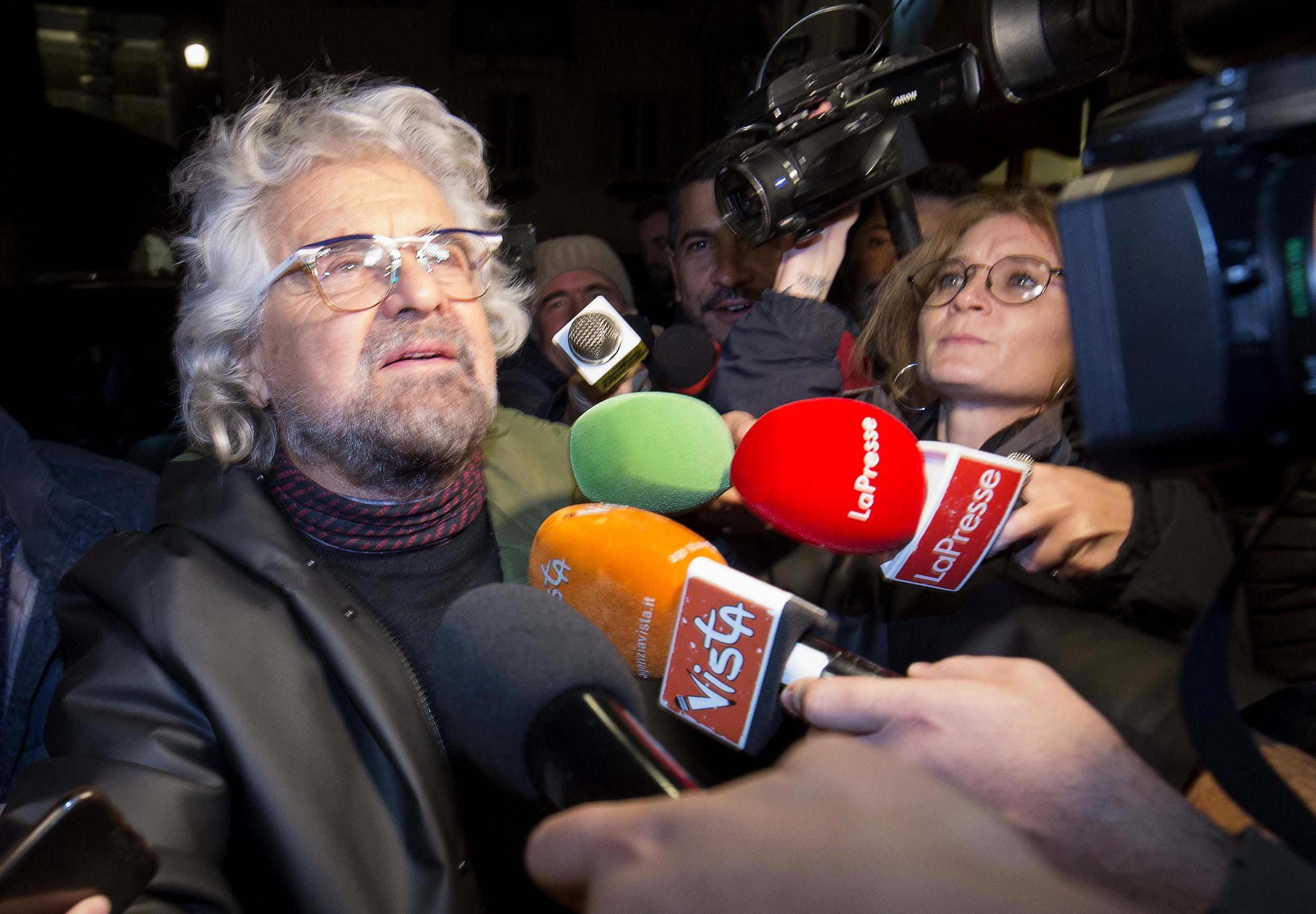 Il fondatore del Movimento 5 stelle, Beppe Grillo, al suo arrivo all'hotel Forum di Roma, 22 novembre 2019. 
ANSA/CLAUDIO PERI