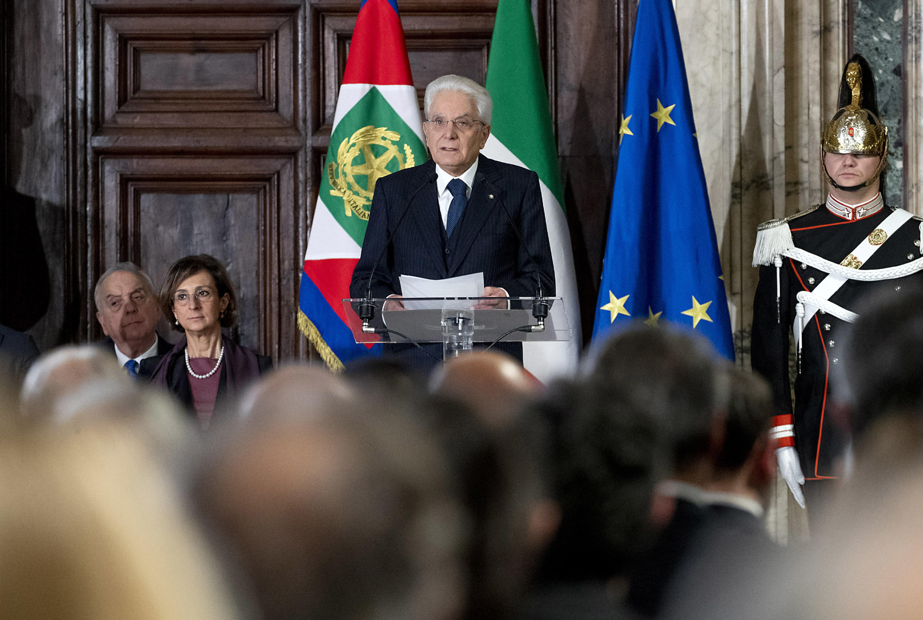 Roma - Il Presidente della Repubblica Sergio Mattarella in occasione della cerimonia per lo scambio degli auguri di fine anno con i rappresentanti delle istituzioni, delle forze politiche e della società civile , oggi 18 dicembre 2019.
(Foto di Paolo Giandotti - Ufficio per la Stampa e la Comunicazione della Presidenza della Repubblica)