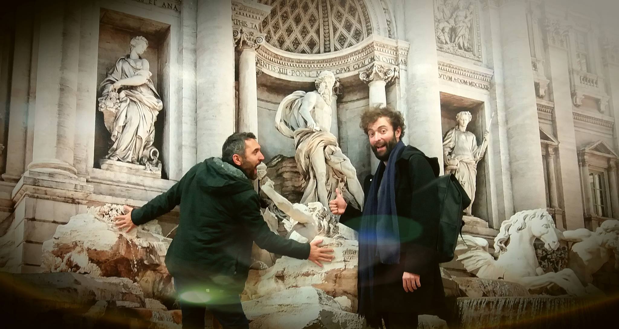 Quando a Roma un parcheggio vale più di un monumento: l’ironia dei Ritals – Il video
