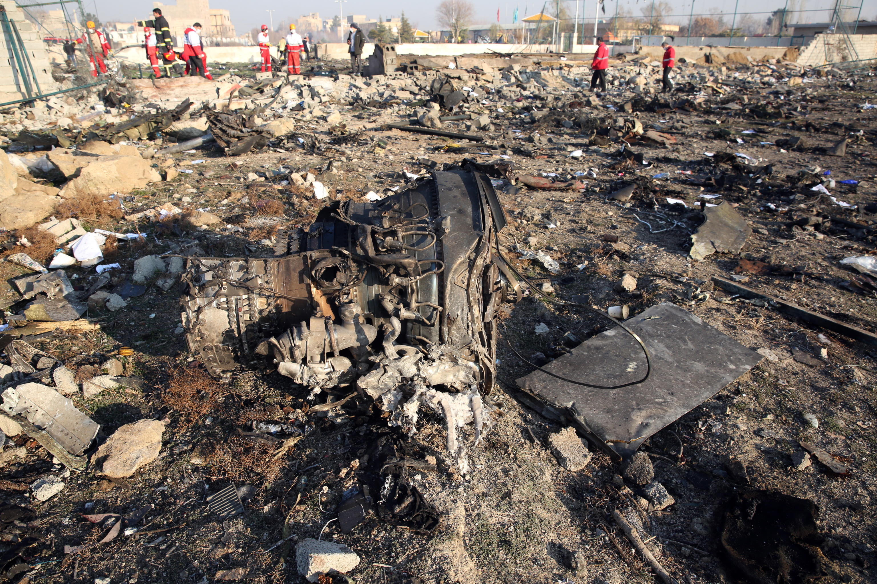 Военные авиакатастрофы. Авиакатастрофы Боинг 737 Украина. Катастрофа Боинг 737 в Тегеране. Крушение самолета Boeing 737 в Иране.