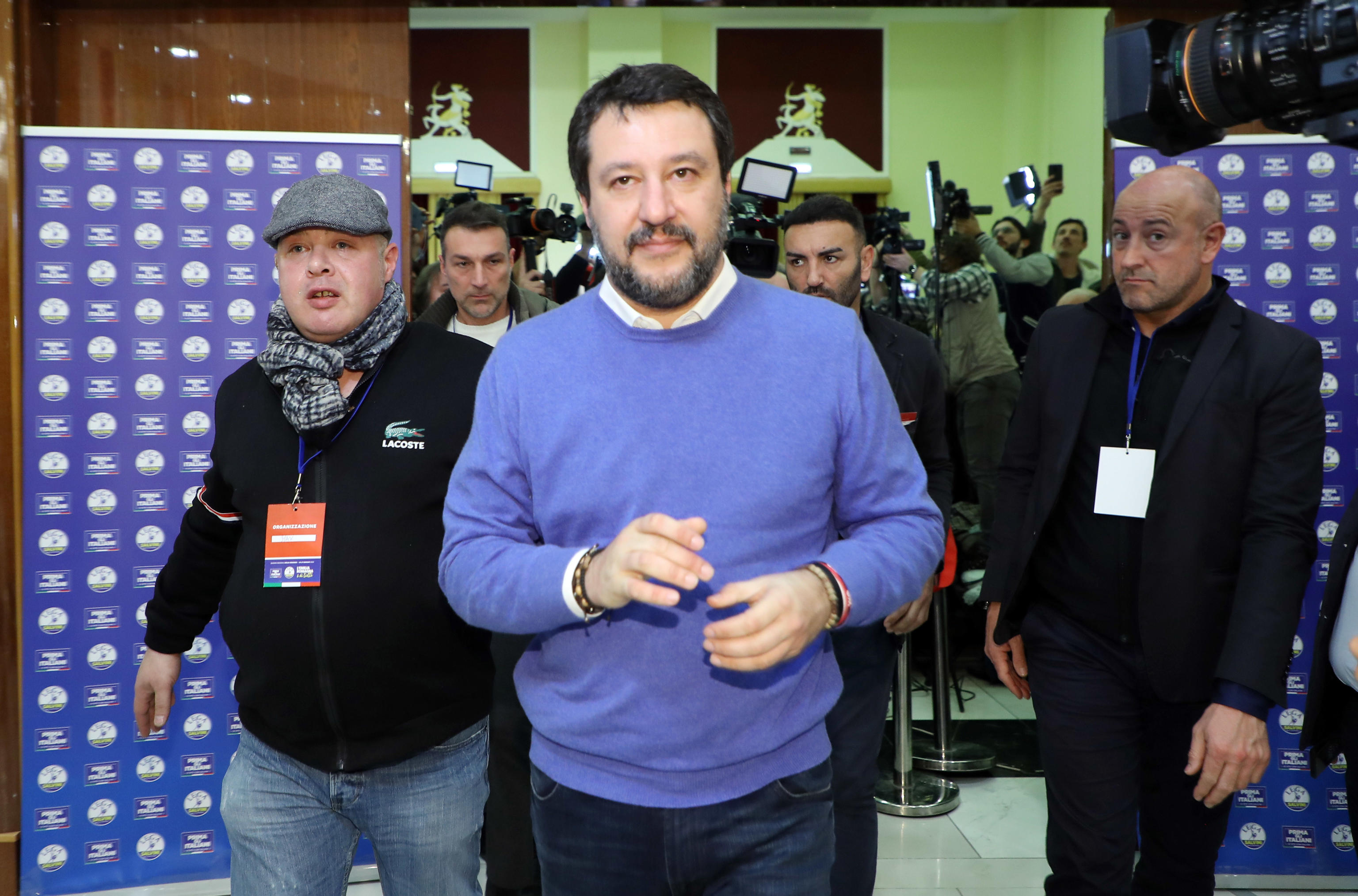 Matteo Salvini parla ai giornalisti alla sede del comitato elettorale di Lucia Borgonzoni presso lo Zanhotel di Bentivoglio (Bo) in attesa dei risultati delle elezioni regionali, Bologna, 26 gennaio 2020. ANSA/GIORGIO BENVENUTI