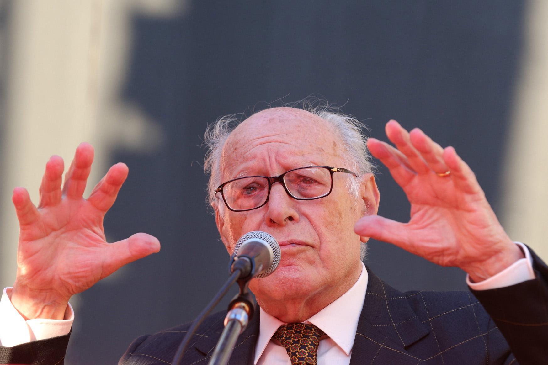 Addio al filosofo Emanuele Severino: è morto a 91 anni - Open