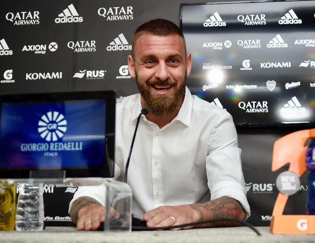 De Rossi irriconoscibile: «Volevo vedere la Roma in curva sud» – Il video