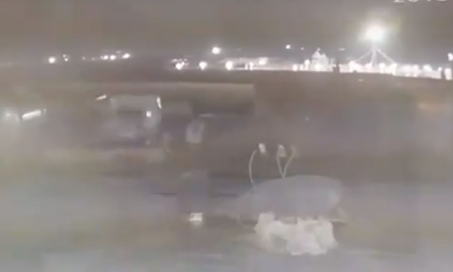 Aereo caduto in Iran, un nuovo video dimostrerebbe che i «missili erano due» (si allontana l’ipotesi dell’errore)