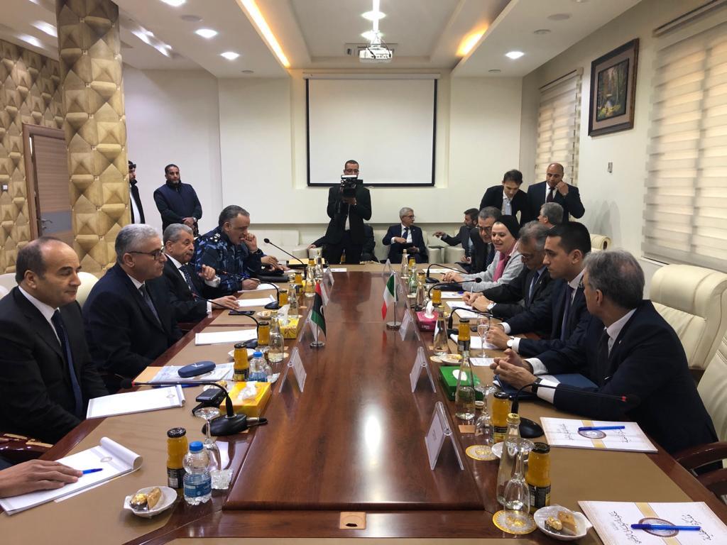 Di Maio, blitz a sorpresa a Tripoli: vertice con al-Sarraj. Il ministro: «L’Italia sarà determinante»