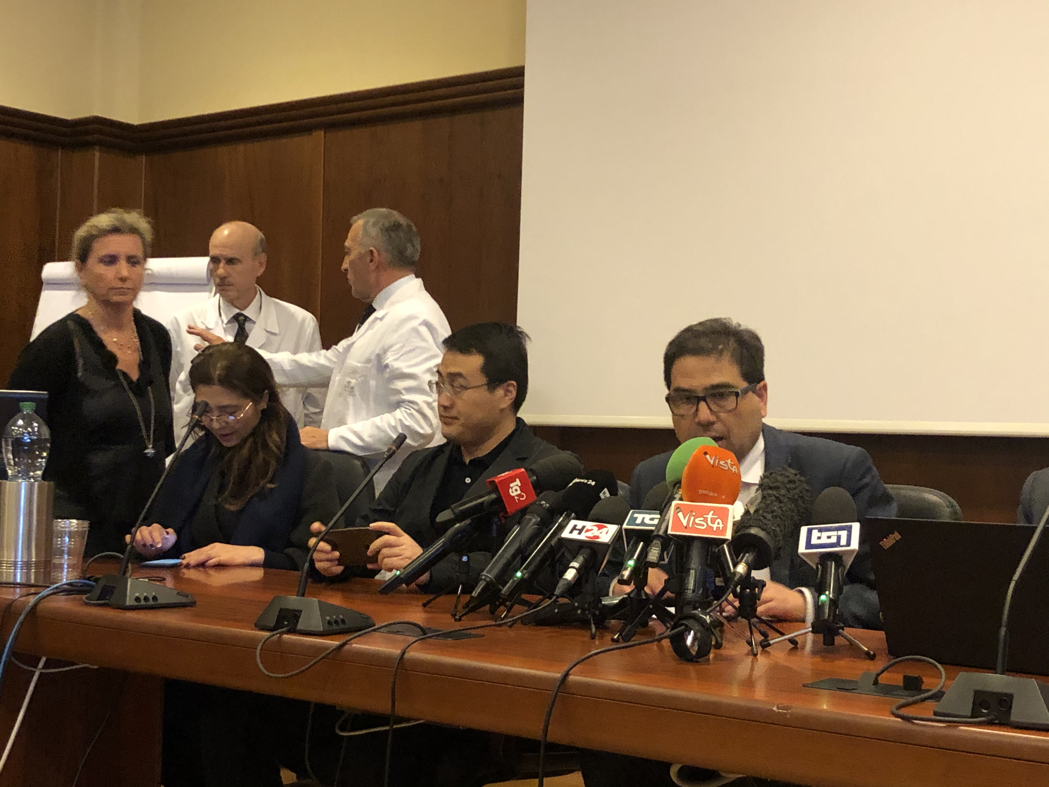 Coronavirus, bollettino dello Spallanzani: guarito il ricercatore italiano, verrà dimesso oggi. Niccolò «sta benissimo» – Il video