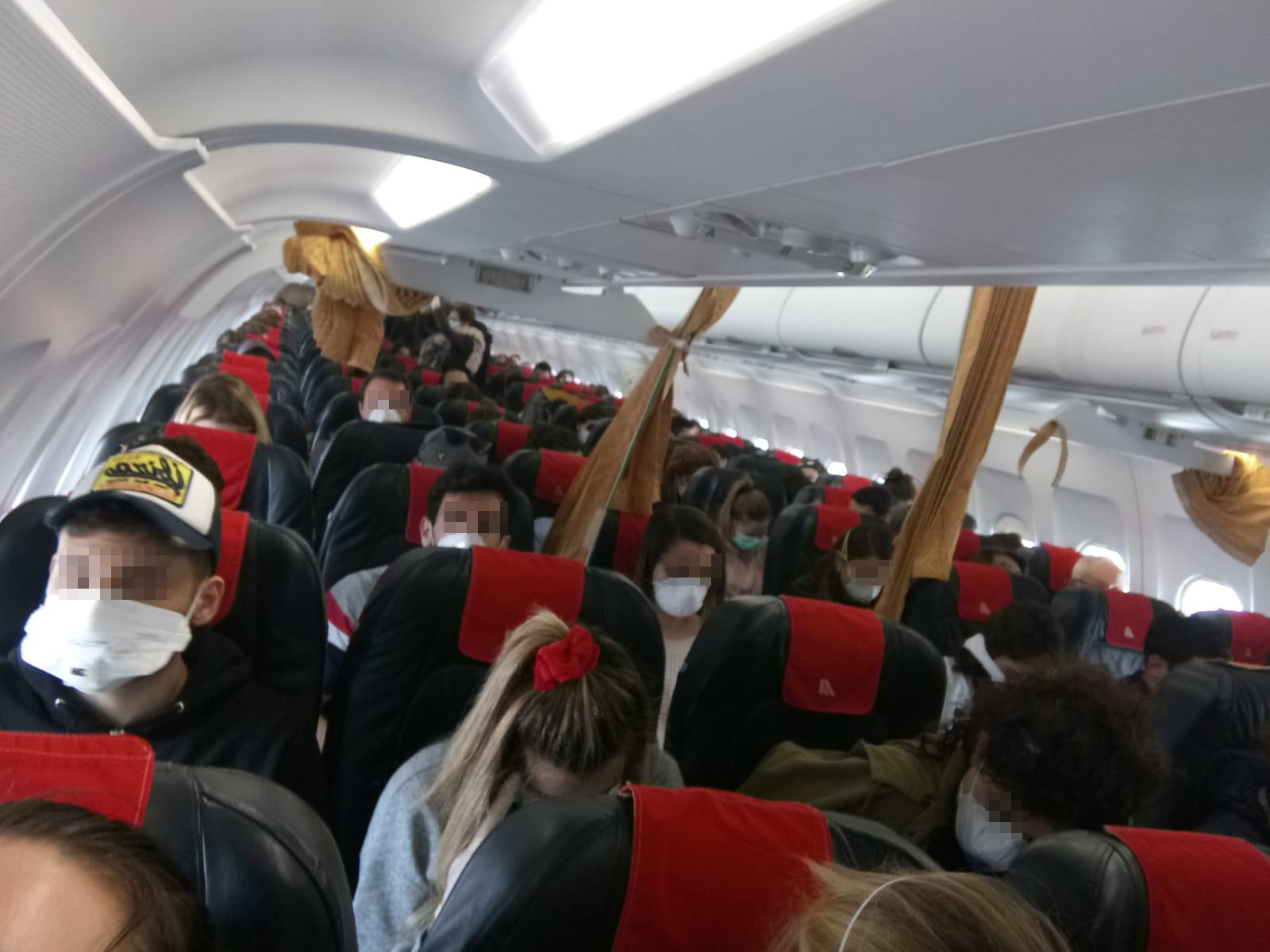 studenti erasmus in aereo