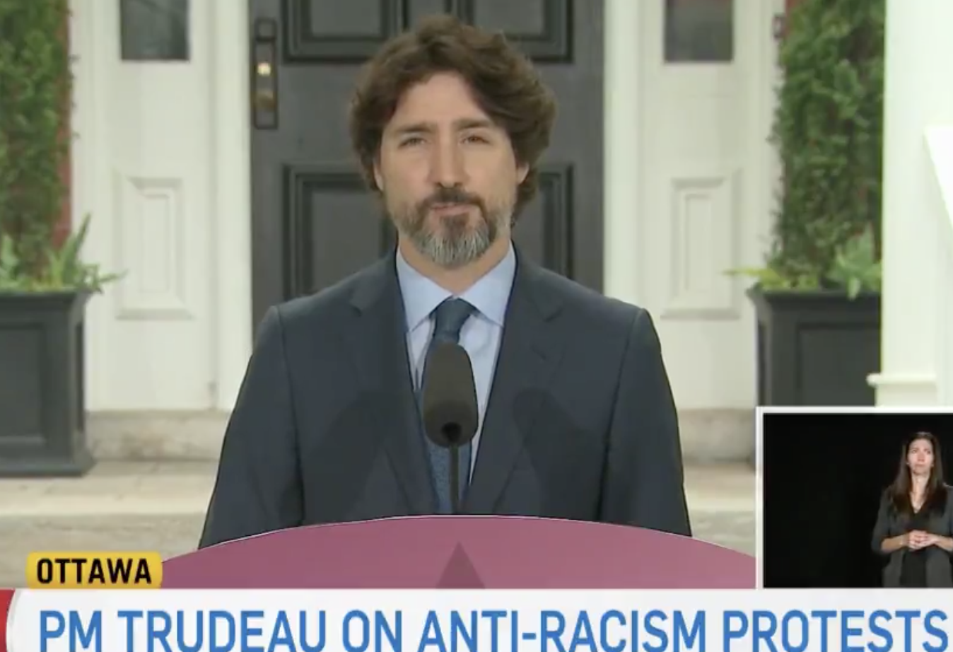 Omicidio George Floyd, il silenzio interminabile di Trudeau alla domanda su Trump – Il video