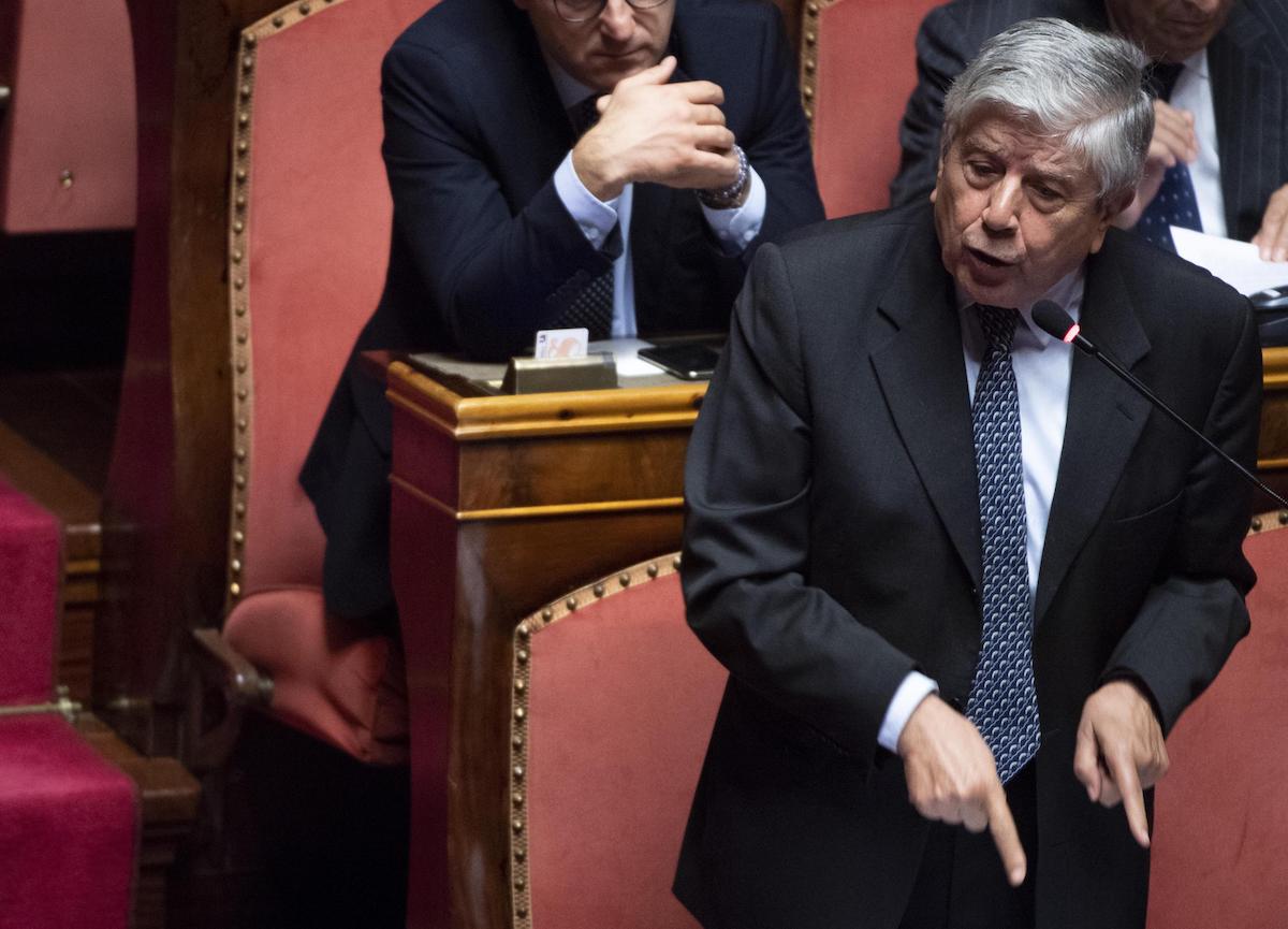 L'intervento di Giacomo Caliendo nel corso della seduta per esaminare il disegno di legge sul voto di scambio politico-mafioso, Aula del Senato, Roma, 23 ottobre 2018.
ANSA/MAURIZIO BRAMBATTI