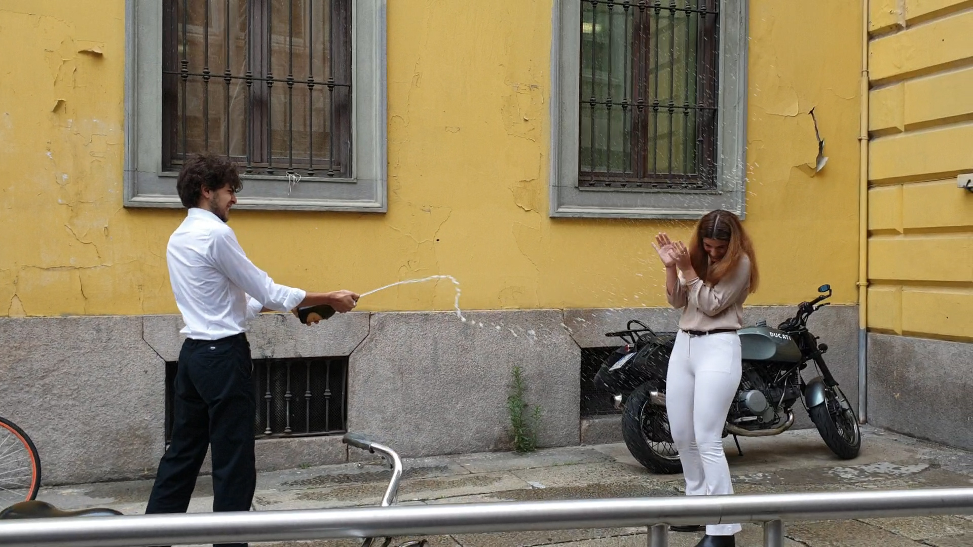 Esami di Stato 2020, le voci dei primi maturati: «L’ansia c’era ma fa parte della vita, no?» – Il video