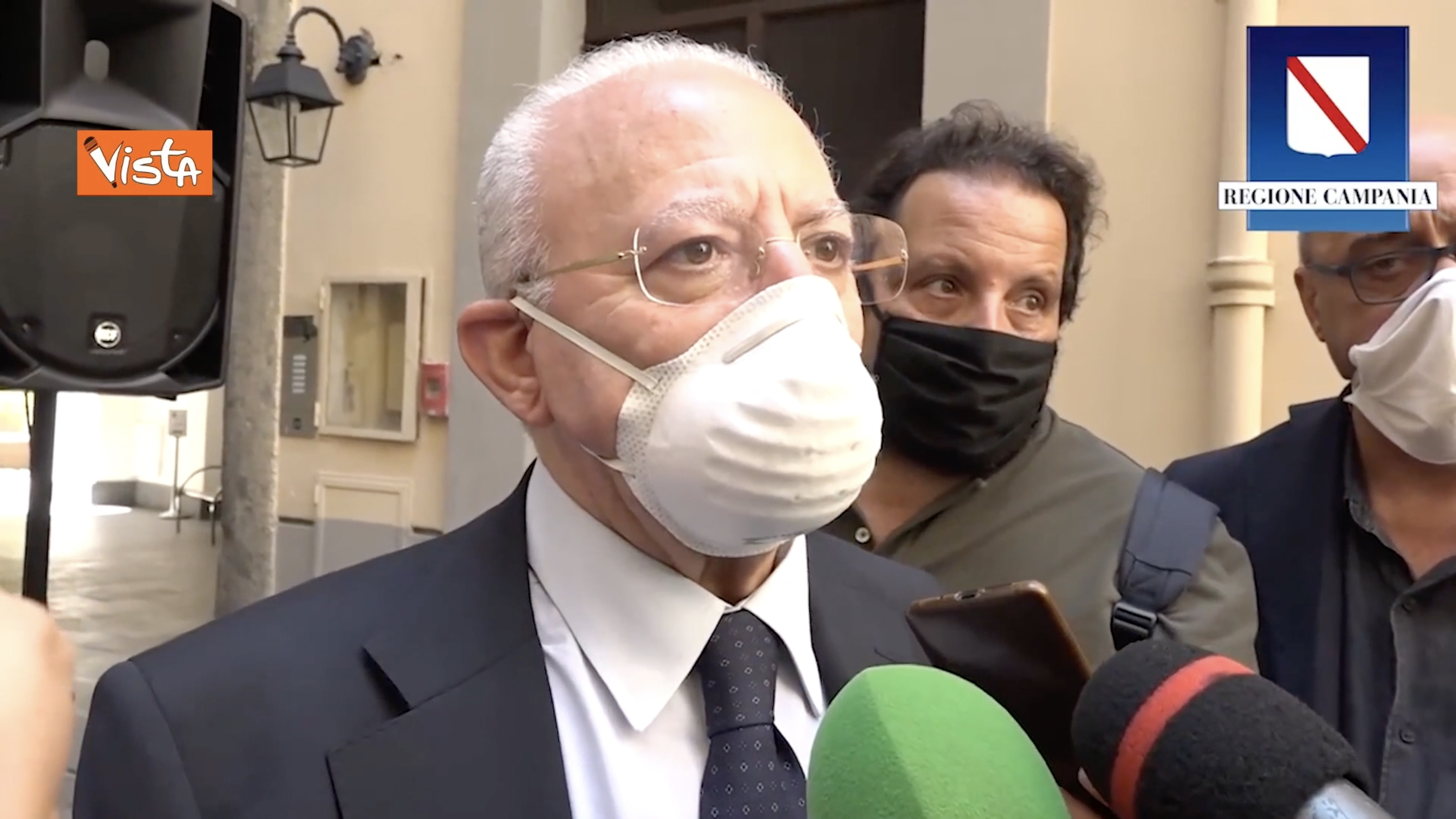 De Luca attacca Salvini sul convegno negazionista: «Da lui un messaggio di totale irresponsabilità» – Il video