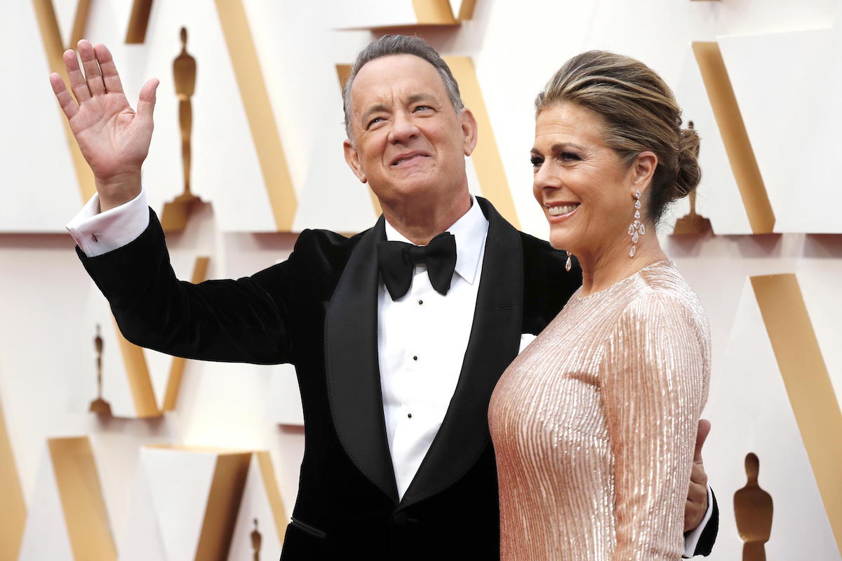 epa08207541 Tom Hanks and Rita Wilson arrive for the 92nd annual Academy Awards ceremony at the Dolby Theatre in Hollywood, California, USA, 09 February 2020. The Oscars are presented for outstanding individual or collective efforts in filmmaking in 24 categories.  EPA/DAVID SWANSON