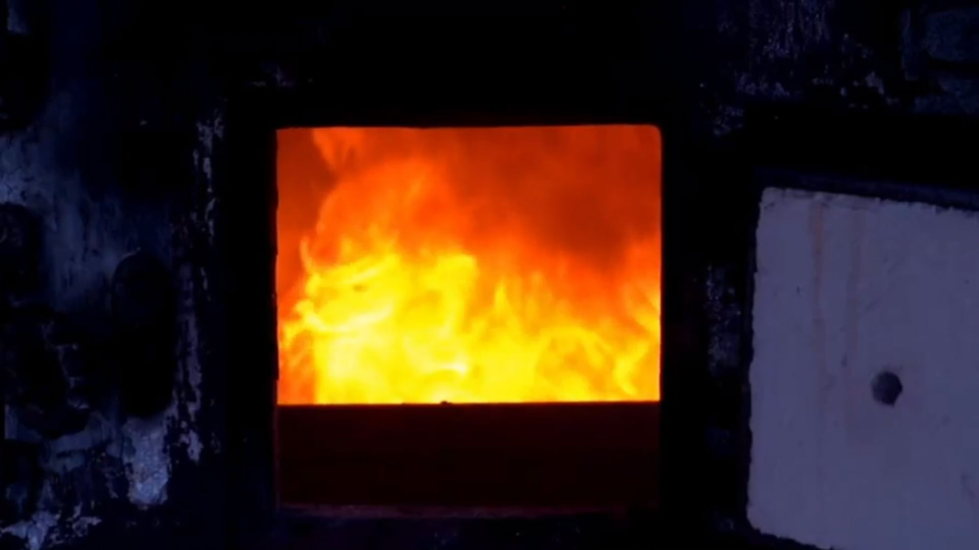 Il video choc di Madrid per incentivare l’uso della mascherina