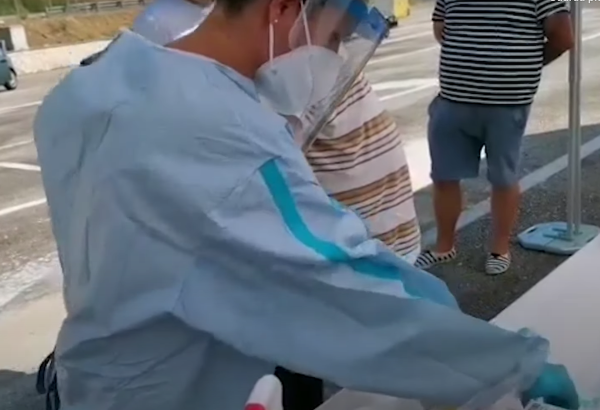 Coronavirus, i test alle barriere autostradali di Roma sui viaggiatori provenienti dall’Est Europa – Il video