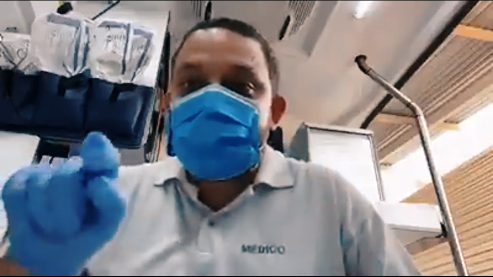 «Non volete la mascherina? Preferite questo respiratore artificiale? Ecco come funziona»: il video virale di un medico cubano