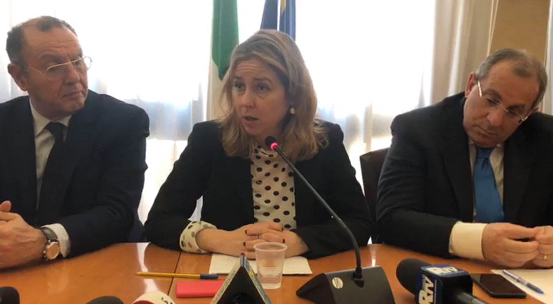 Sanità in Calabria, quando l’ex ministra Grillo presentò Cotticelli dicendo: «Ci metto la faccia, le cose devono cambiare» – Il video
