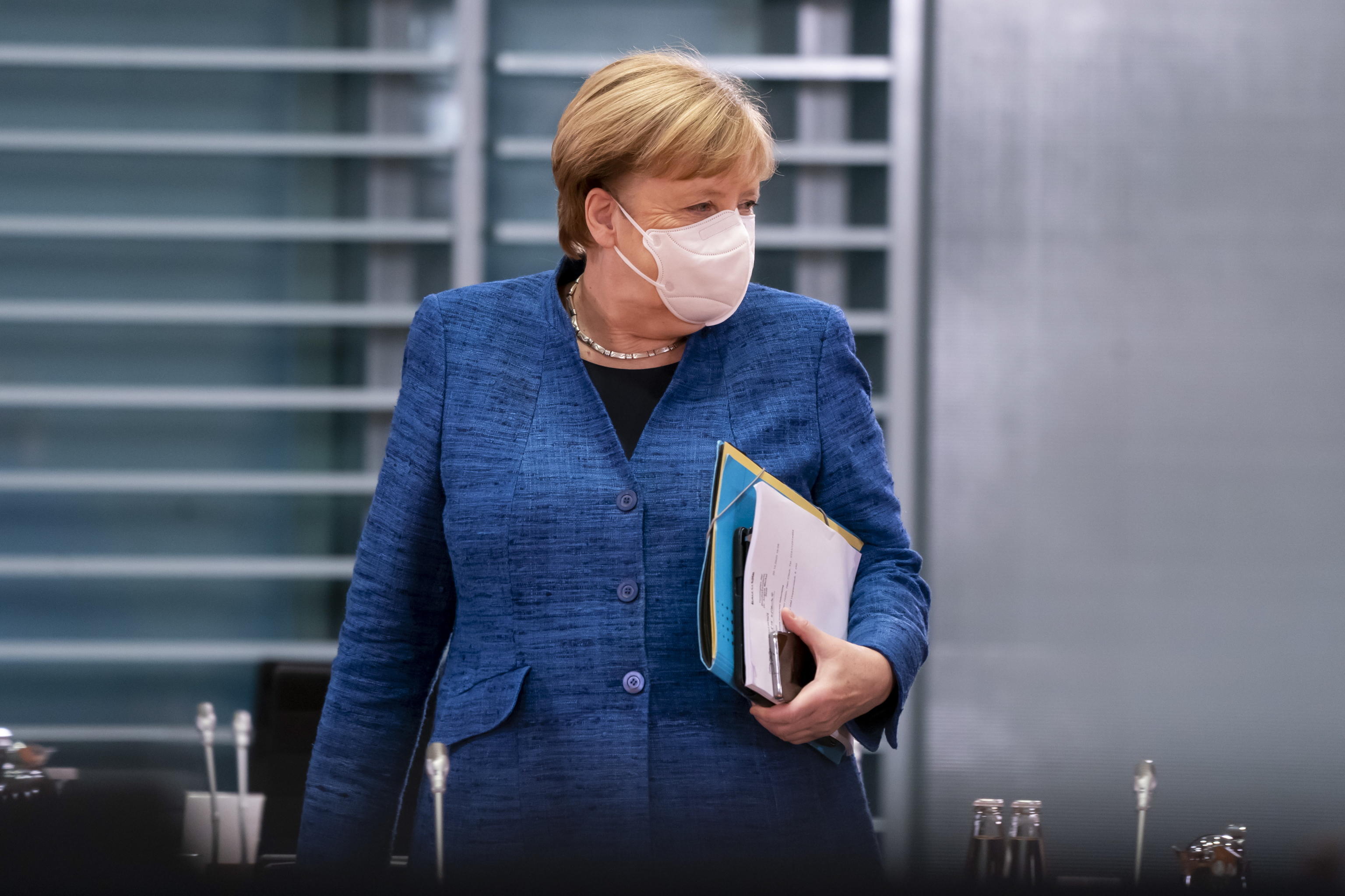 Nuovo appello di Angela Merkel ai tedeschi: &laquo;Non siamo impotenti contro il virus. Restate a casa&raquo; &ndash; Il Video