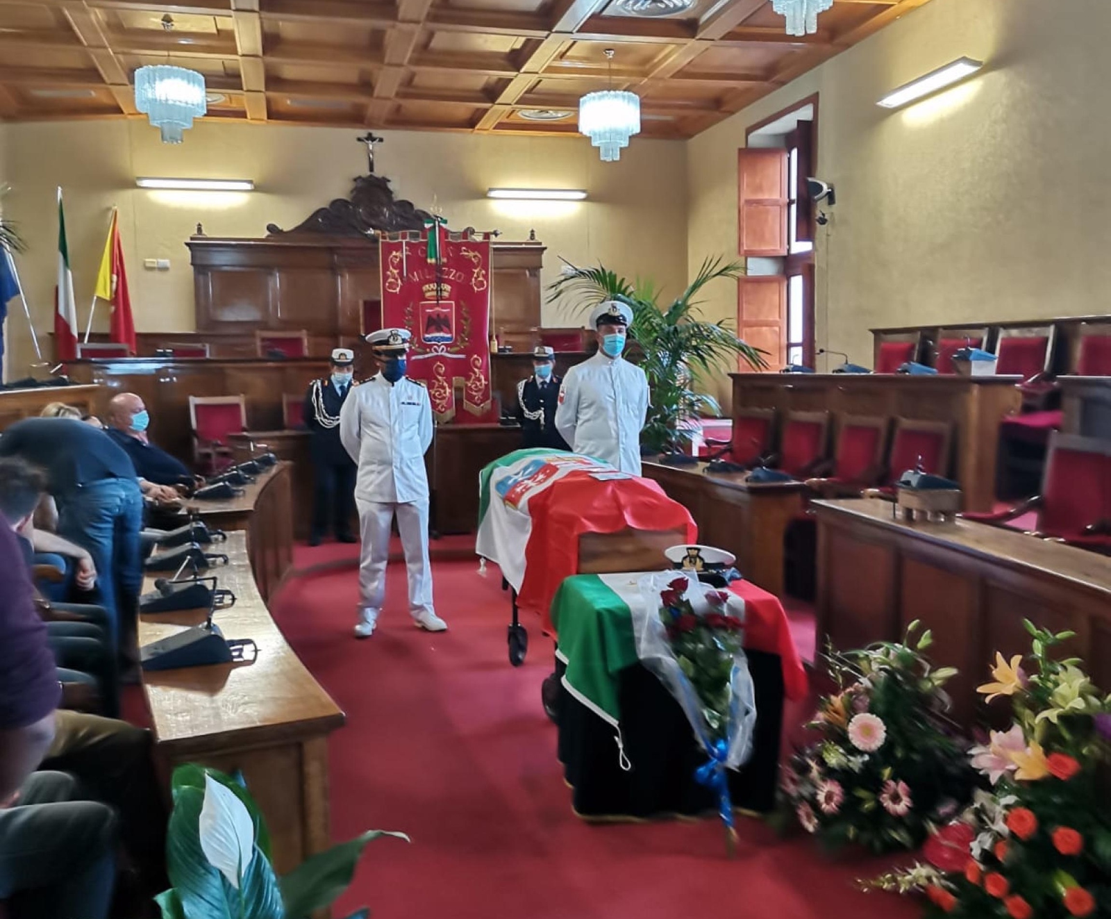 Tragedia a Milazzo, ecco il video di Visalli che tenta i soccorsi. La procura ha aperto un&rsquo;inchiesta
