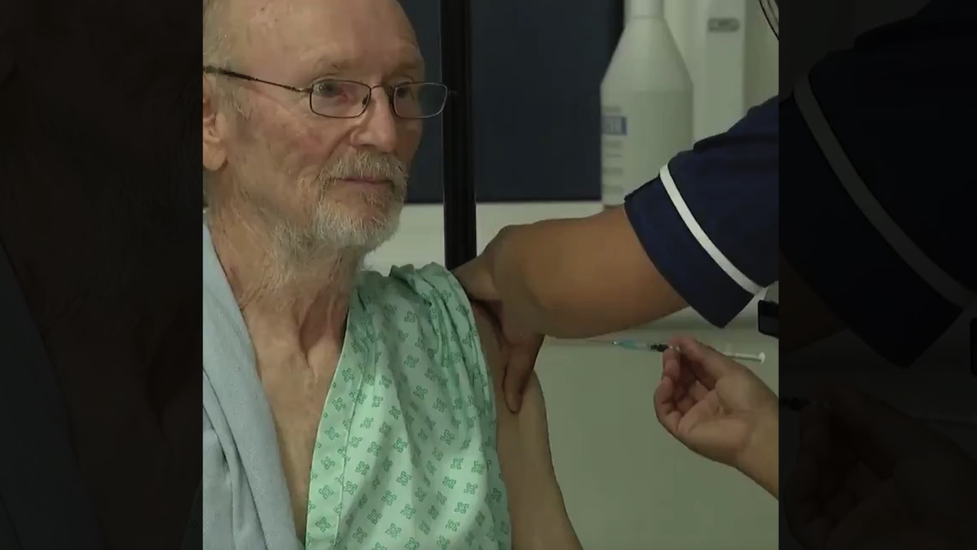 Il Regno Unito ha vaccinato William Shakespeare contro il Coronavirus &ndash; Il video