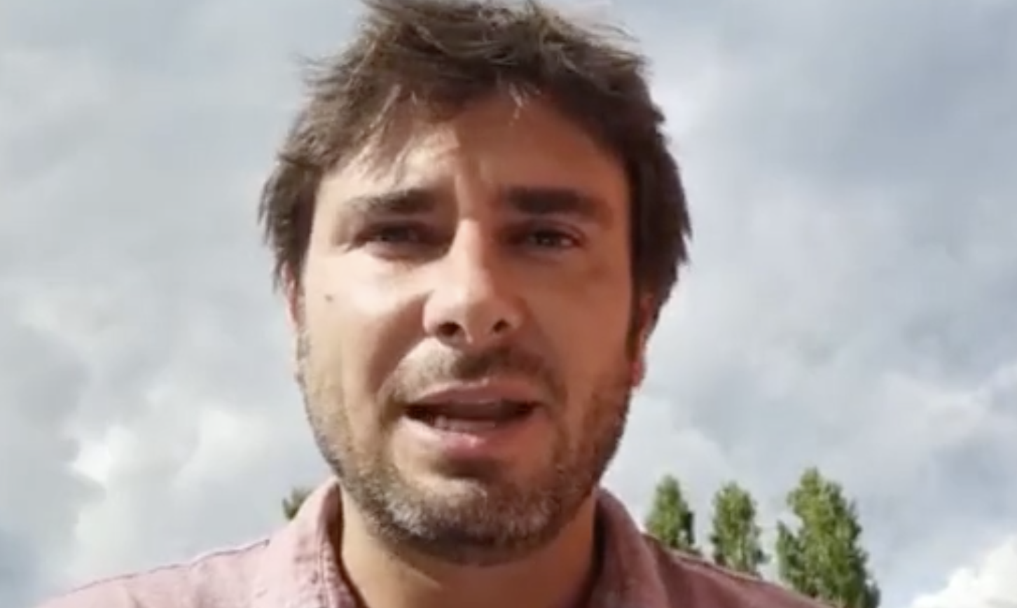 Di Battista torna all'attacco di Draghi «Vile coi No vax li usa per