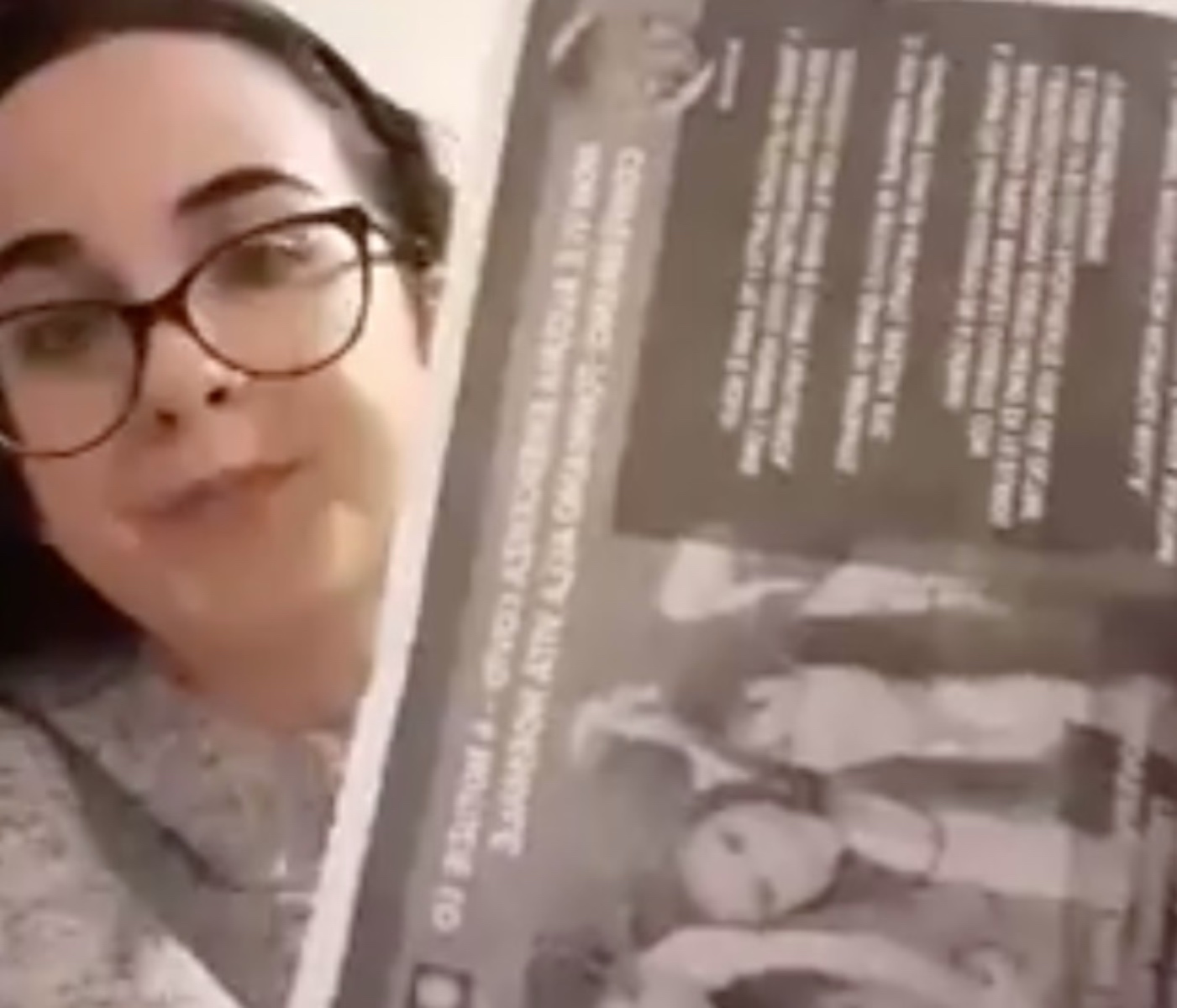 Trova un volantino negazionista fuori dall&rsquo;ospedale, l&rsquo;infermiera lo sbugiarda: &laquo;Noi ci facciamo il c***, se vi ammalate non dovreste venire qui&raquo; &ndash; Il video