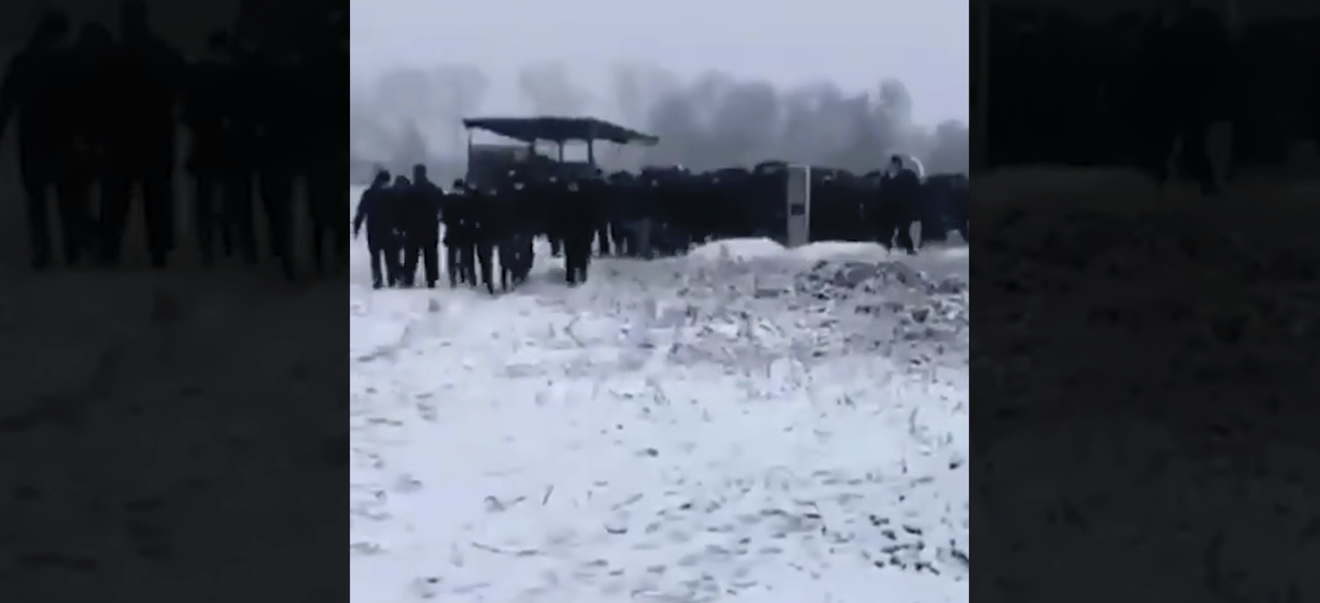 Il video su Telegram dei funerali &laquo;con tutti gli onori&raquo; in Cecenia per l&rsquo;assassino del professor Paty &ndash; Il video