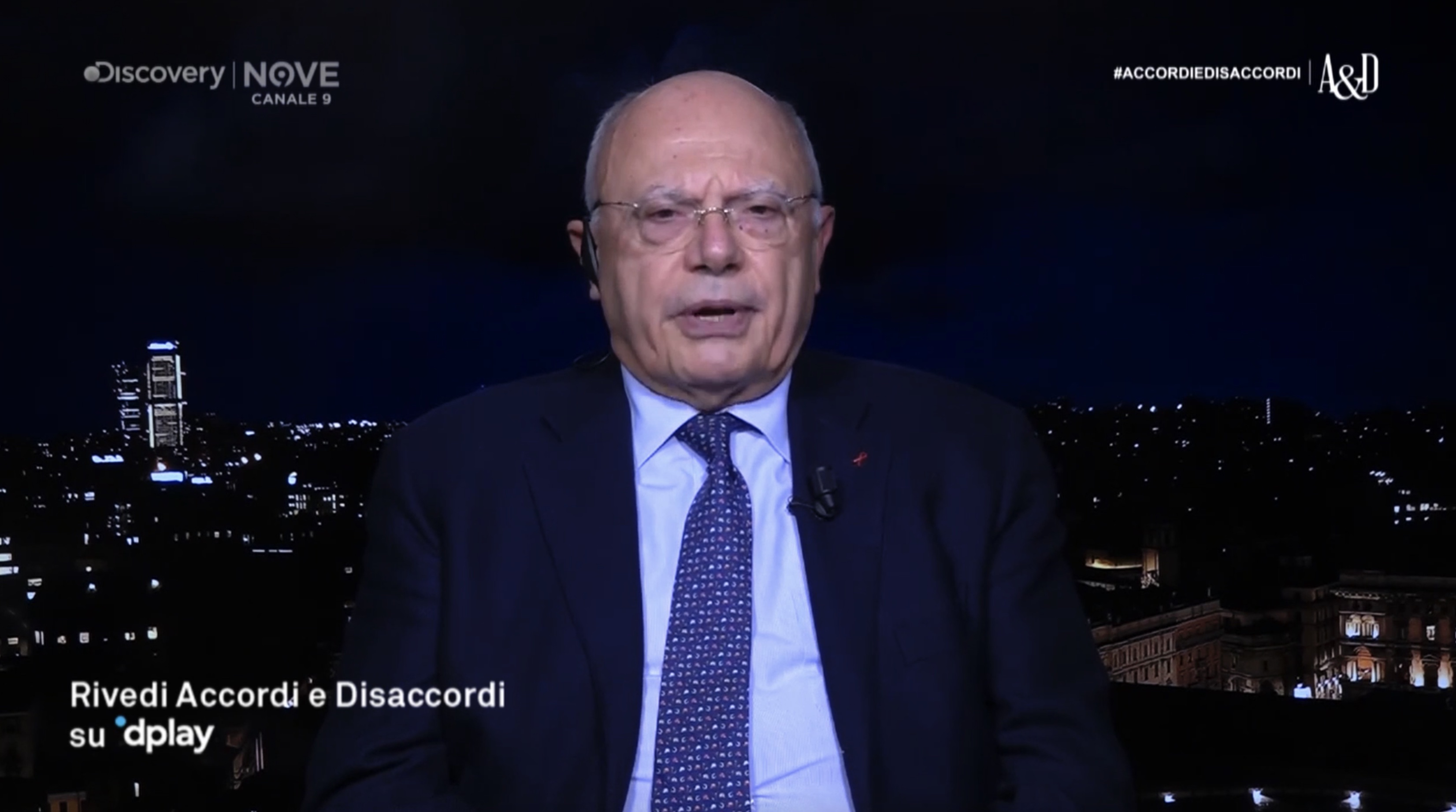 Galli durissimo: &laquo;Sono stanco di consolare chi piange nonni e genitori dopo averli infettati&raquo; &ndash; Il video