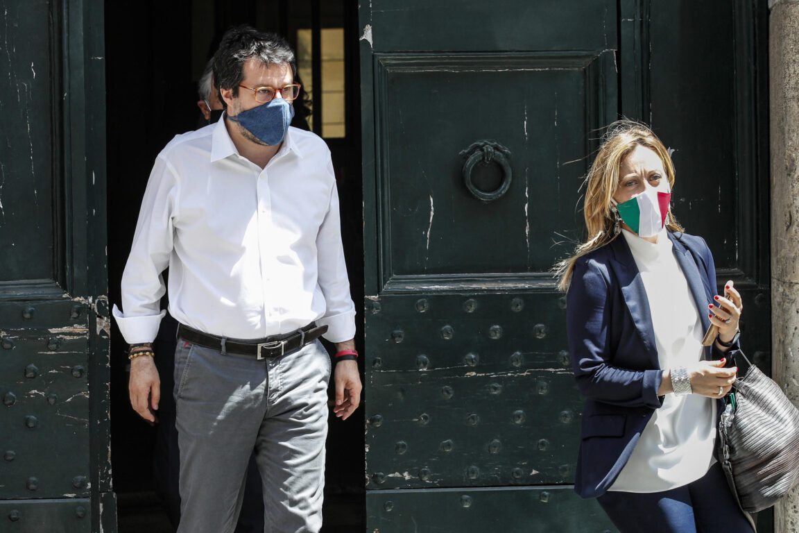 Nel centrodestra parte il rimpallo al veleno dopo le Regionali. Salvini: &laquo;Al Sud candidati sbagliati&raquo;. Toti: &laquo;Matteo pensa solo a s&eacute;&raquo;