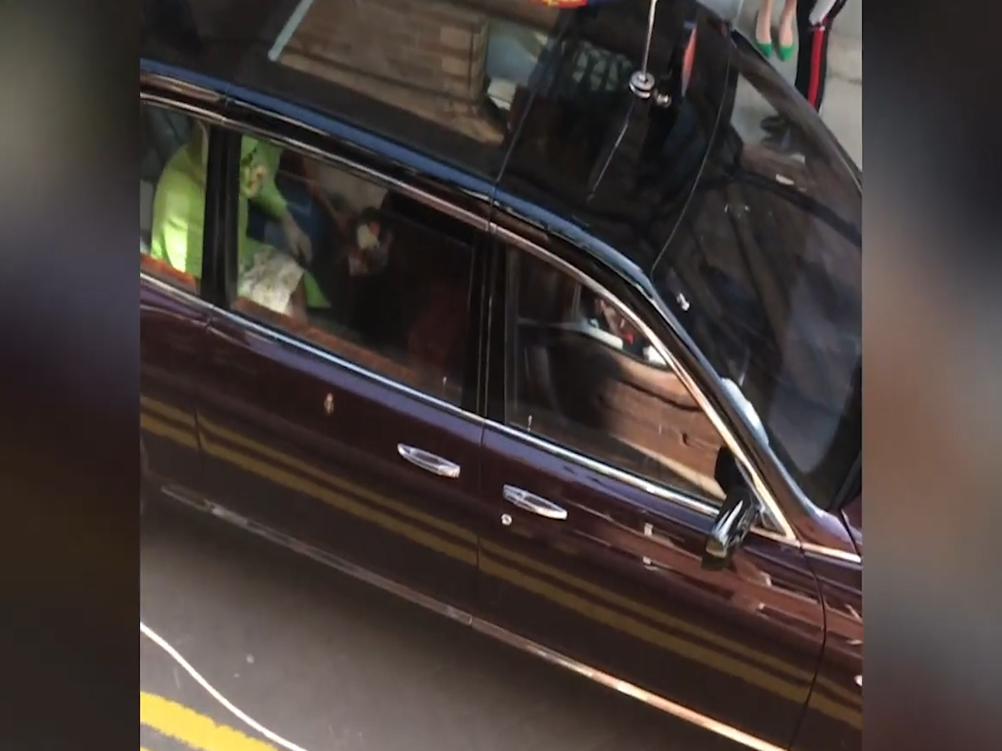 Quel giorno in cui Meghan Markle ha condiviso una coperta con la regina Elisabetta II – Il video