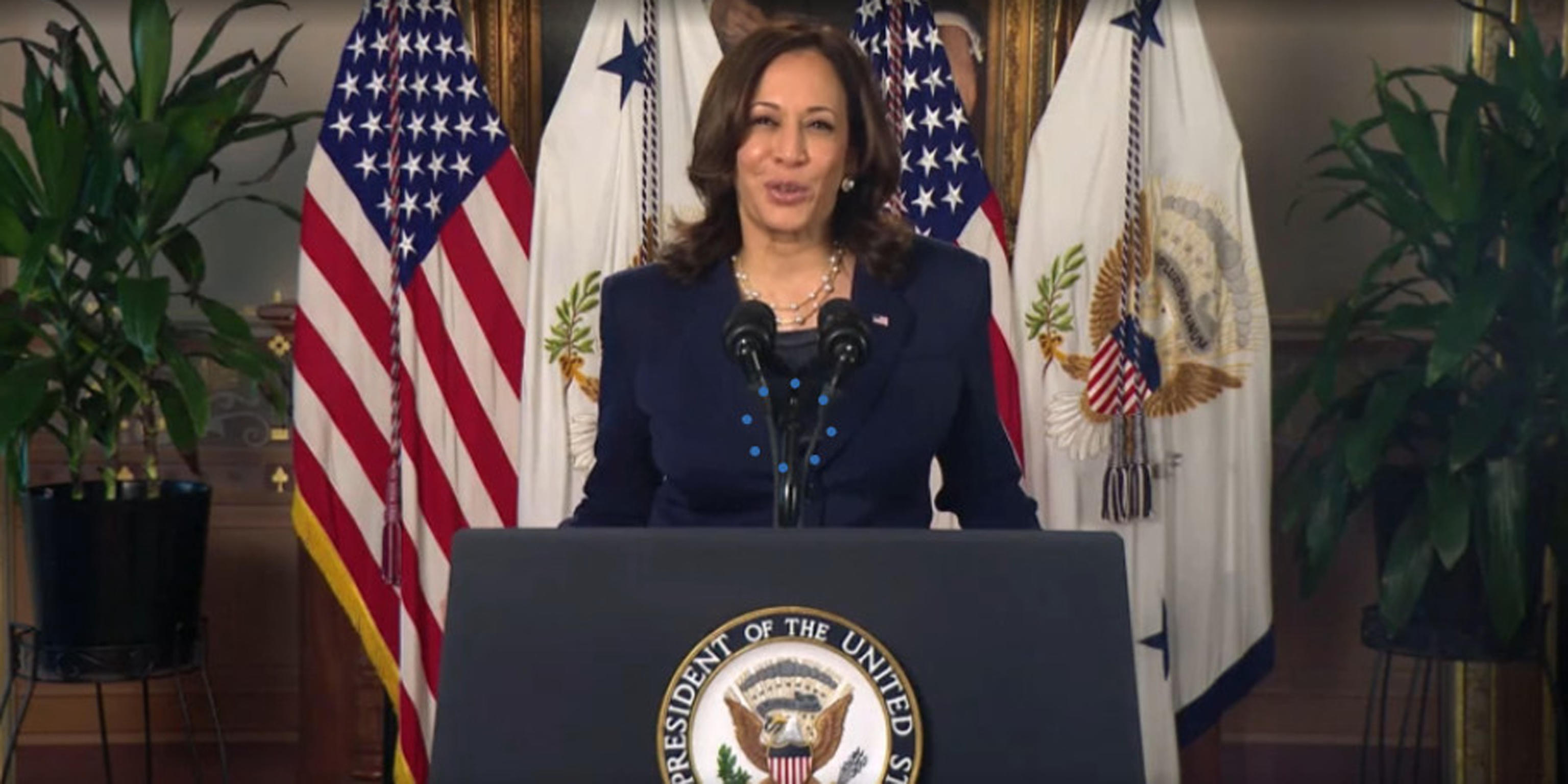La vicepresidente Usa Kamala Harris nel suo videomessaggio al Parlamento Ue in occasione della giornata internazionale delle donne, 8 marzo 2021.
ANSA/ UFFICIO STAMPA PARLAMENTO EUROPEO
+++ ANSA PROVIDES ACCESS TO THIS HANDOUT PHOTO TO BE USED SOLELY TO ILLUSTRATE NEWS REPORTING OR COMMENTARY ON THE FACTS OR EVENTS DEPICTED IN THIS IMAGE; NO ARCHIVING; NO LICENSING +++