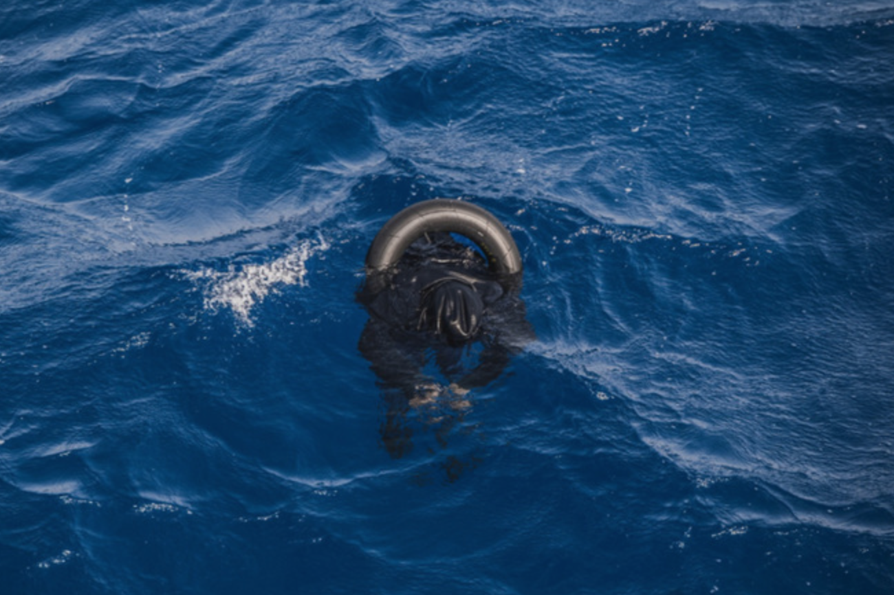 Migranti, oltre 100 morti nel naufragio di un gommone al largo della Libia. L’Onu: «Gli Stati si sono rifiutati di salvarli» – Il video