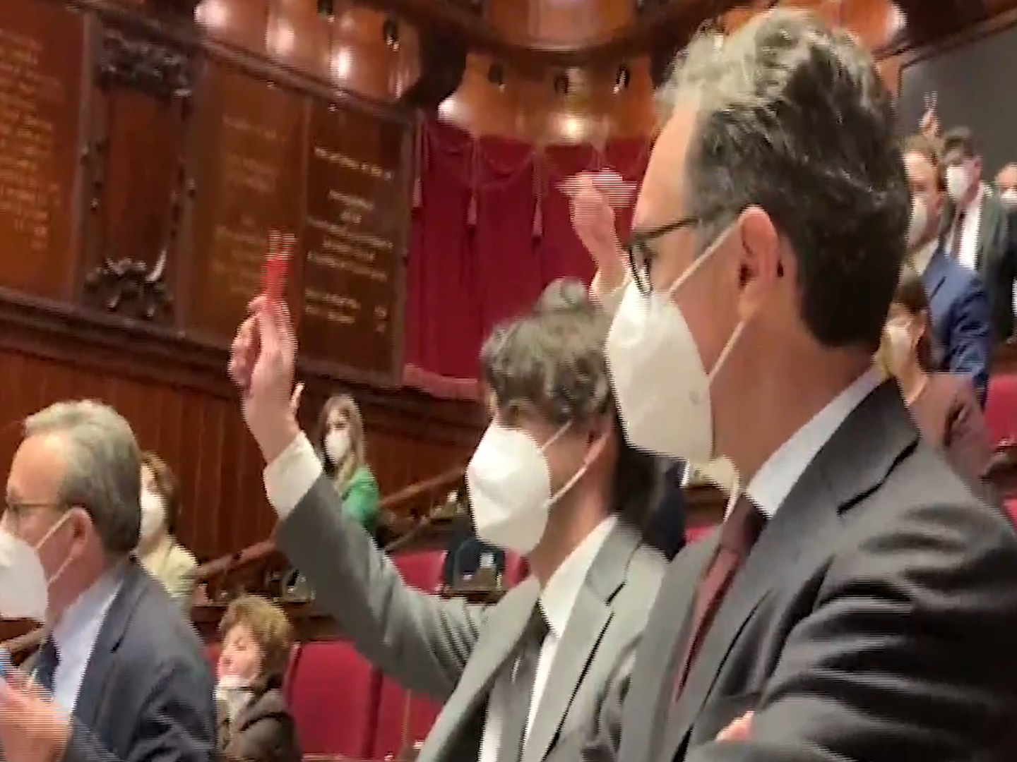 Cosa Nostra, Condorelli denuncia il pizzo e i torroncini arrivano alla Camera che rende omaggio all’imprenditore – Il video