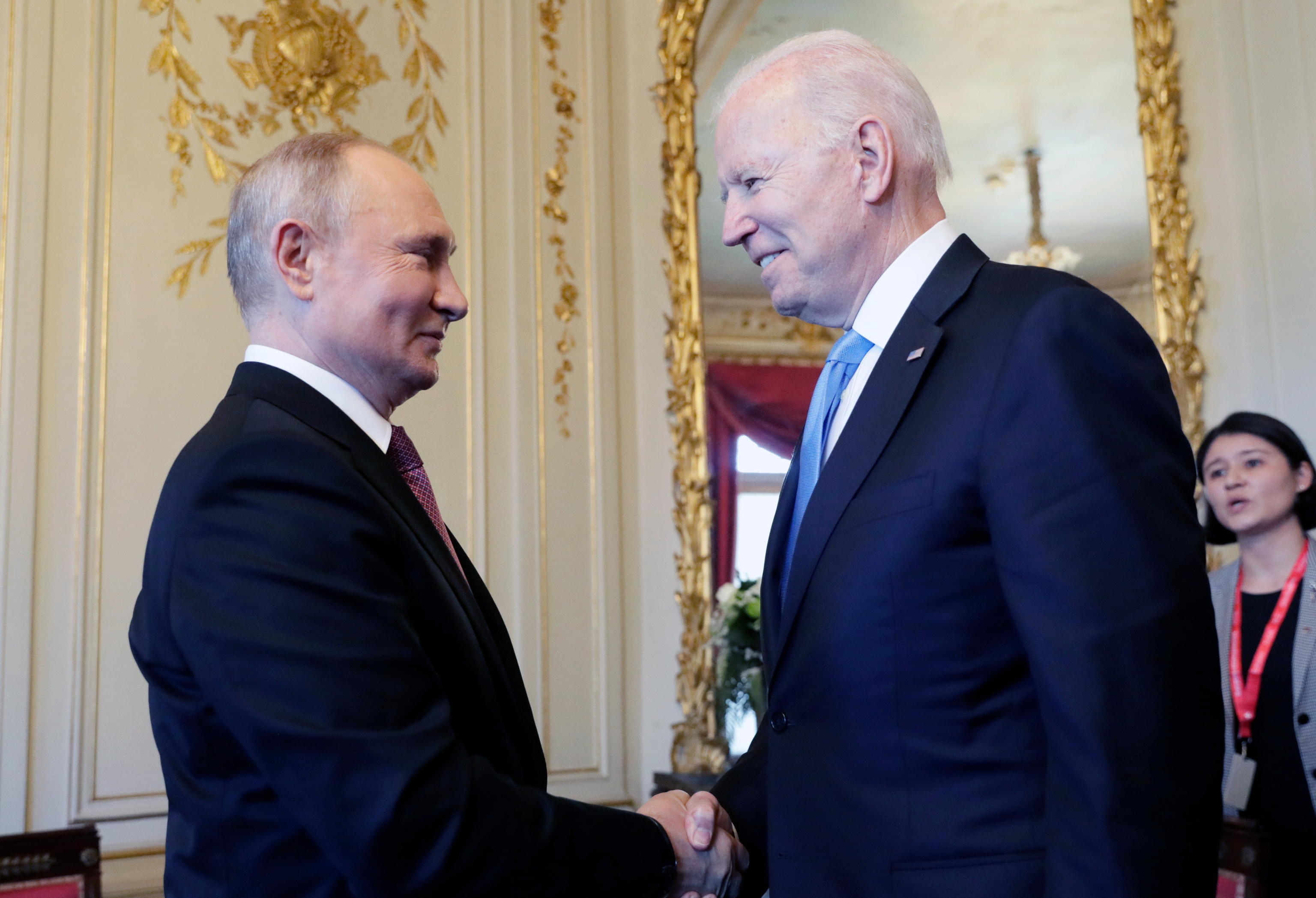 La Russia pronta a invadere l’Ucraina? L’annuncio di Biden (che poi fa marcia indietro)