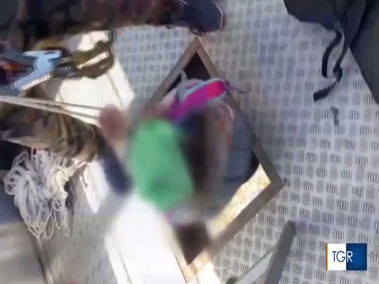 Strage del Mottarone, le immagini del salvataggio dei passeggeri della seconda cabina – Il video