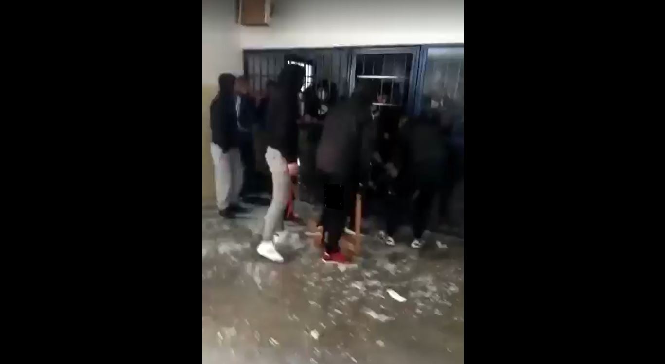 Tutte le Santa Maria Capua Vetere d’Italia. Le immagini della rivolta nel carcere di Bologna durante il lockdown – Il video