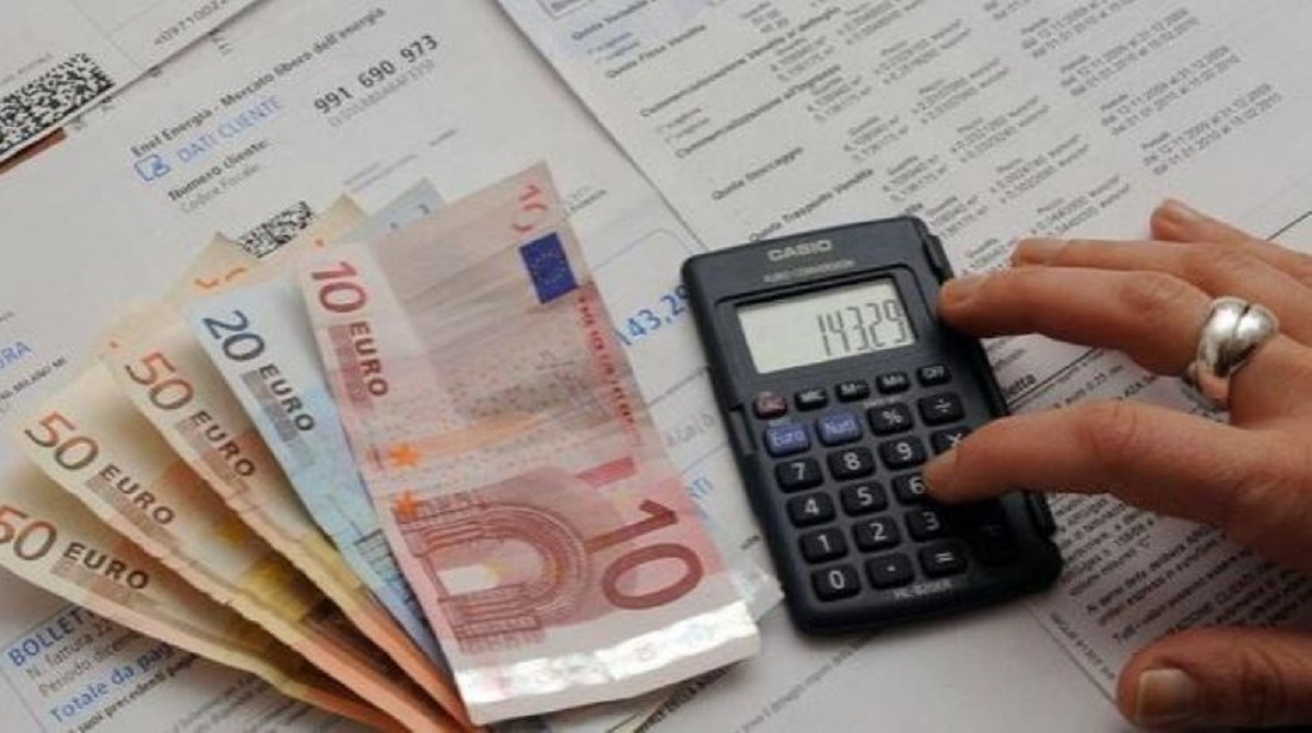 Bollette, i conti della Cgia: «Gli aiuti del governo coprono solo il 6% dei rincari»