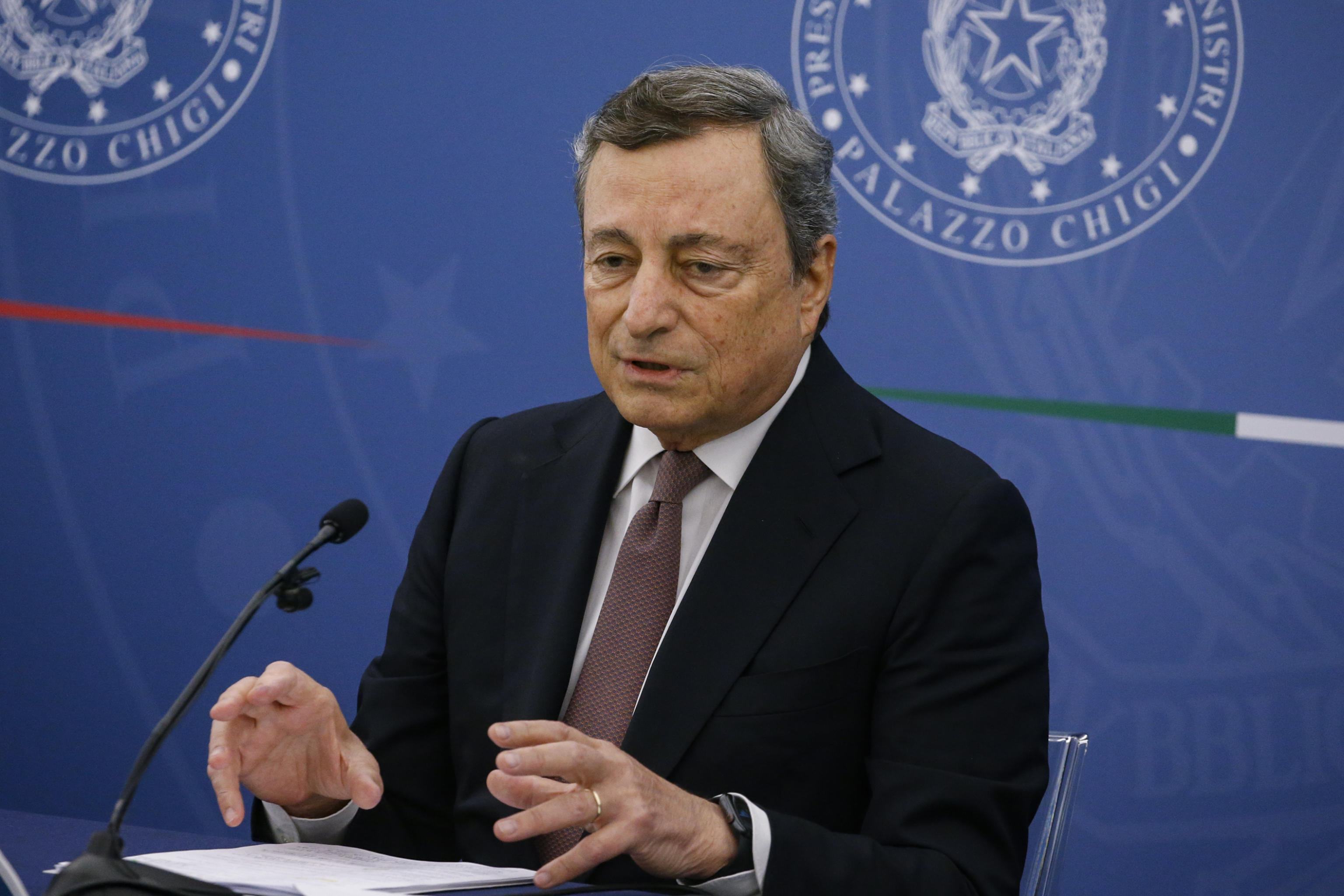 Prime Minister, Mario Draghi during a press conference at the end of a Cabinet meeting that addressed rules for the use of Green Pass against the spread of Covid-19, Rome 2 September, 2021. ANSA/FABIO FRUSTACI/POOL