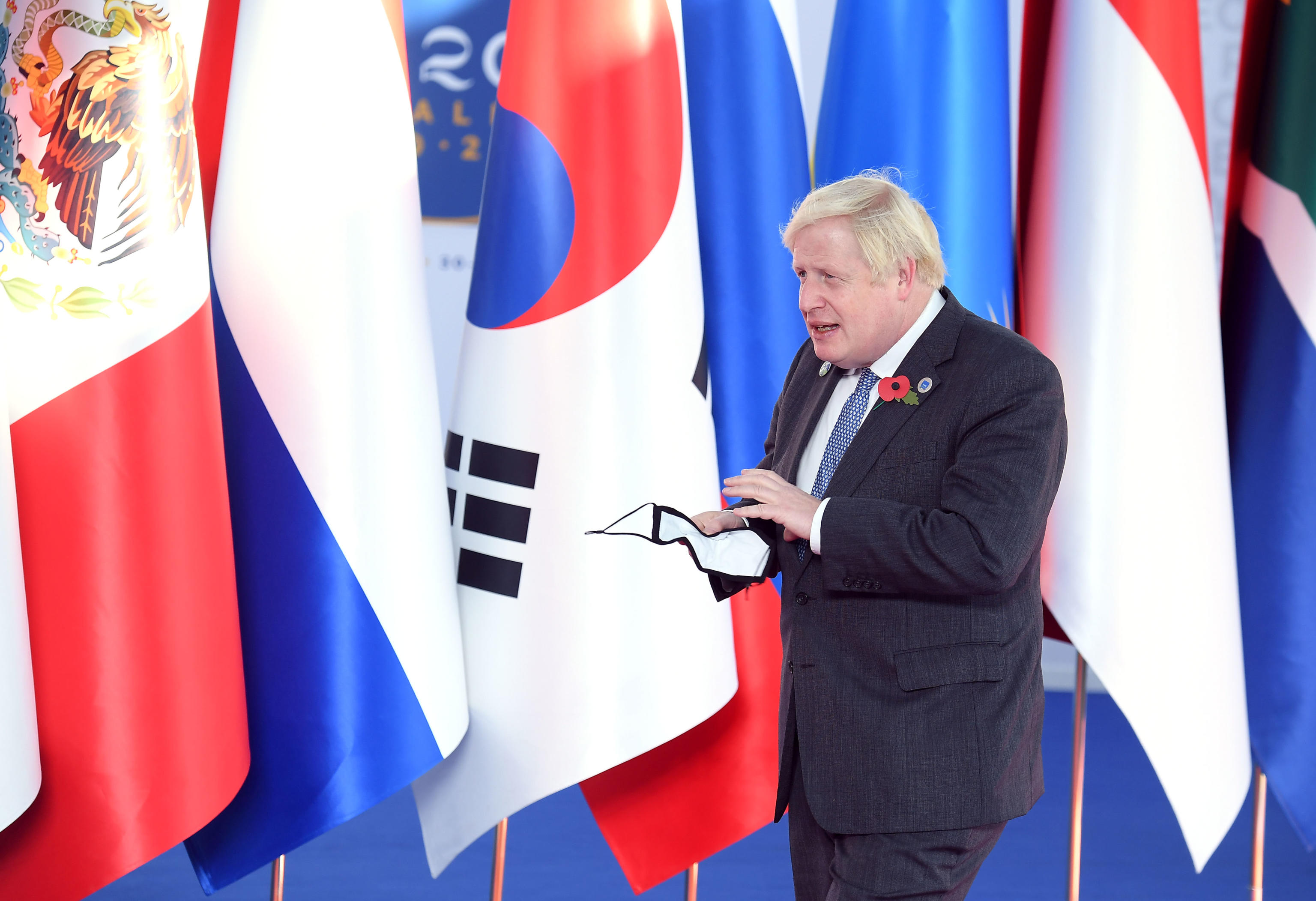British Prime Minister, Boris Johnson, arrives at the G20 summit of world leaders to discuss climate change, Covid-19 and the post-pandemic global recovery at the La Nuvola center in Rome, Italy, 30 October 2021.
ANSA/ETTORE FERRARI/POOL