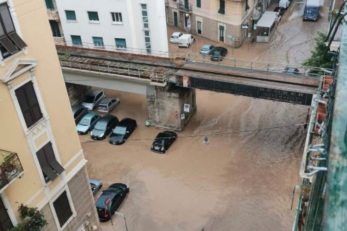 Scuole chiuse da Reggio Calabria a Catania: ecco dove non si andrà in classe per allerta meteo Scuole chiuse da Reggio Calabria a Catania: ecco dove non si andrà in classe per allerta meteo
