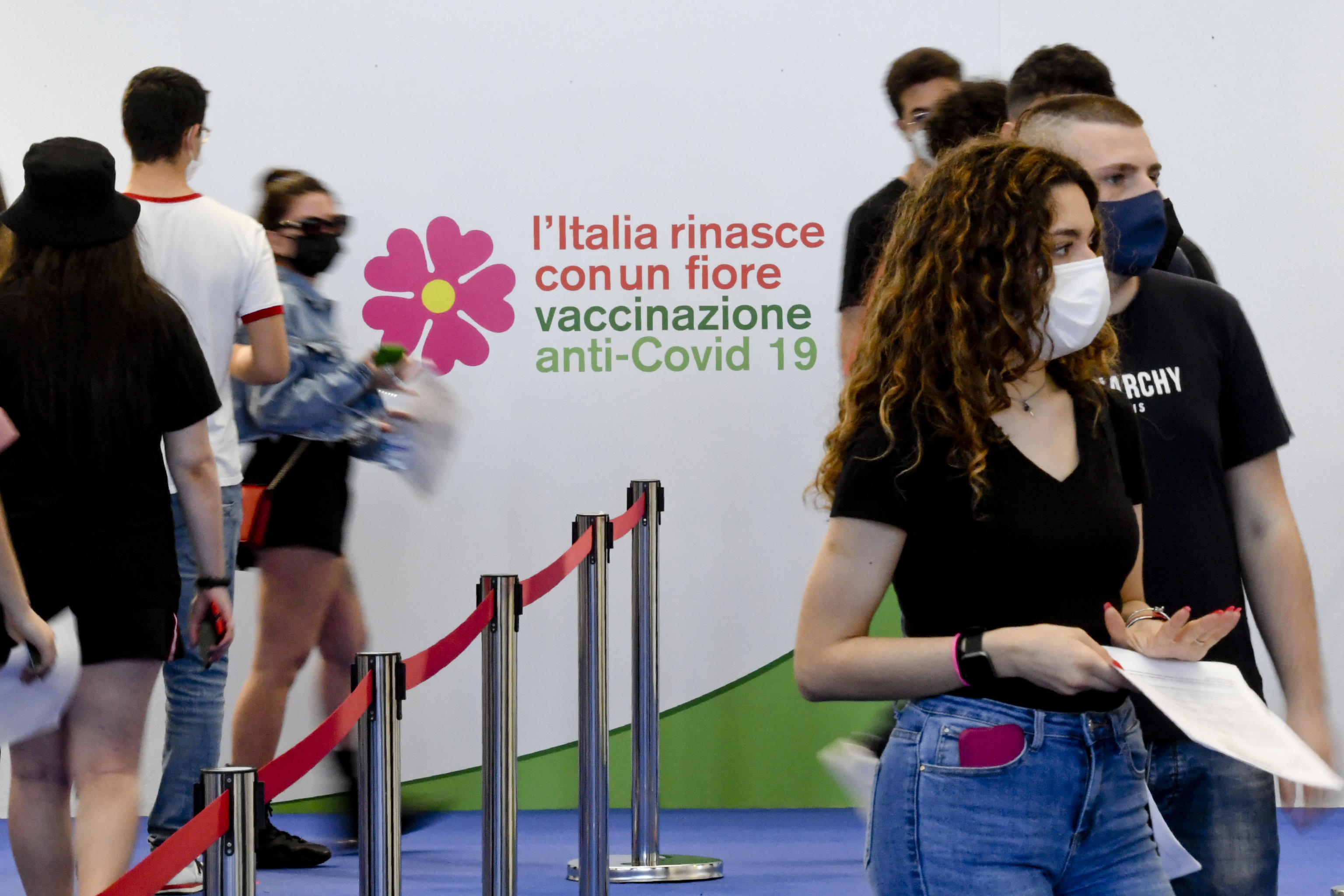 Un 12enne Sfida Il Papà No Vax: «Dice Cose Insensate». E Il Tribunale ...