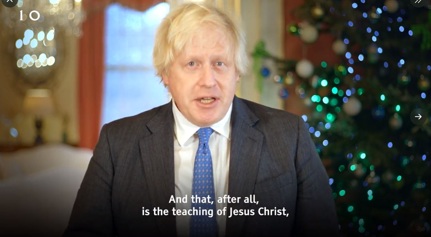 Gli auguri di Natale di Johnson: «Vaccinatevi per prendervi cura degli altri, come insegna Gesù» – Il video