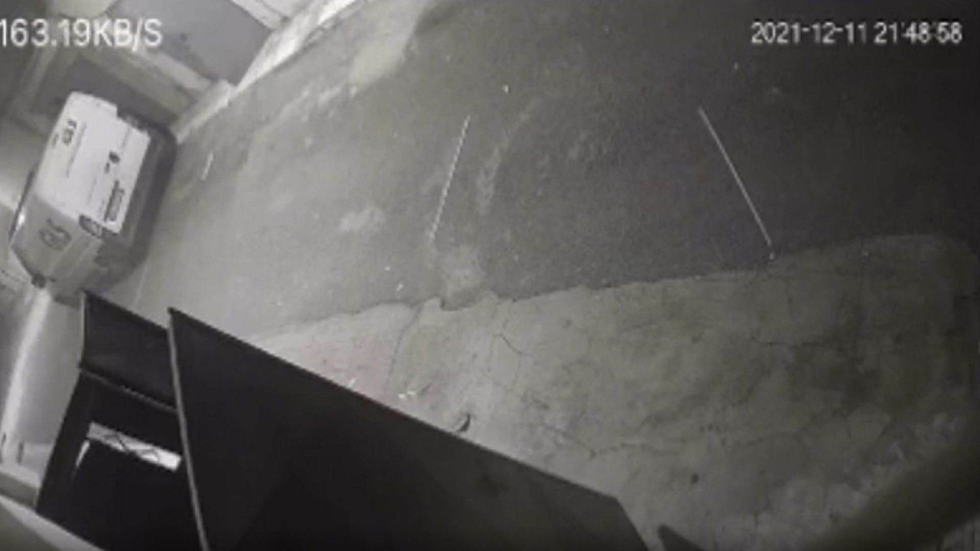 Ravanusa, il momento dell’esplosione nelle immagini di una telecamera di sorveglianza – Il video